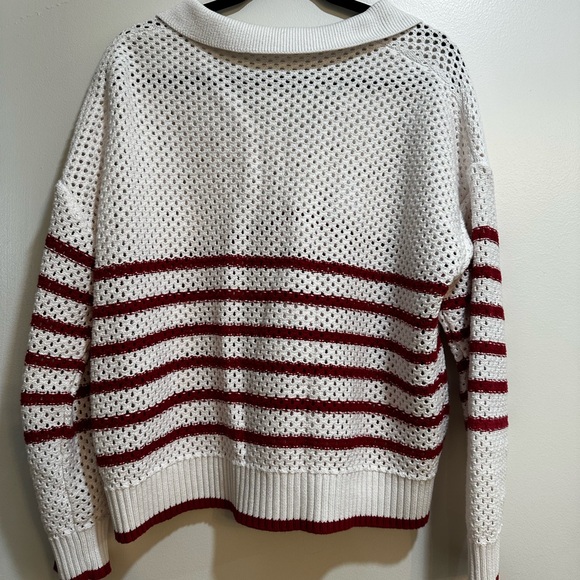Le Lis White and Red V-Neck Sweater - Picture 2 of 2